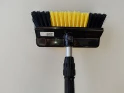 Zonnepanelen / Auto / Ramen Wassen Telescoopsteel Met Borstel Waterdoorlatende Wasborstel Met Telescopische Steel 4 Meter En Gardena Aansluiting / Wasborstel Met Uitschuifbare Telescoopsteel Met Waterdoorvoer 10 Zonnepanelen / Auto / Ramen Wassen Telescoopsteel Met Borstel Waterdoorlatende Wasborstel Met Telescopische Steel 4 Meter En Gardena Aansluiting / Wasborstel Met Uitschuifbare Telescoopsteel Met Waterdoorvoer -Dagelijkse Benodigdheden Winkel 1200x899 3