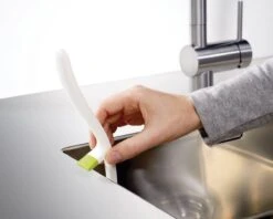 Joseph Joseph Edge Vaatwasborstel - Met Ingebouwde Gootsteensteun - Antraciet 14 Joseph Joseph Edge Vaatwasborstel - Met Ingebouwde Gootsteensteun - Antraciet -Dagelijkse Benodigdheden Winkel 1200x964 1