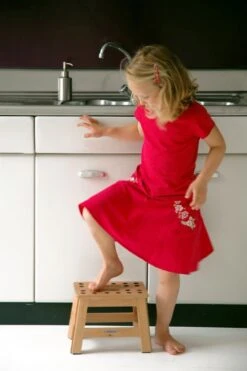 PUHLMANN - Inklapbare Kruk, JAMES, Hout, 23 Cm Hoog, Max 150 Kilo -Dagelijkse Benodigdheden Winkel 798x1200 3