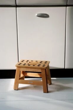 PUHLMANN - Inklapbare Kruk, JAMES, Hout, 23 Cm Hoog, Max 150 Kilo -Dagelijkse Benodigdheden Winkel 798x1200 4